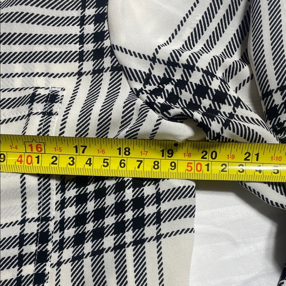 Maurices Black and Cream Plaid Button-Down Blouse - Picture 4 of 7